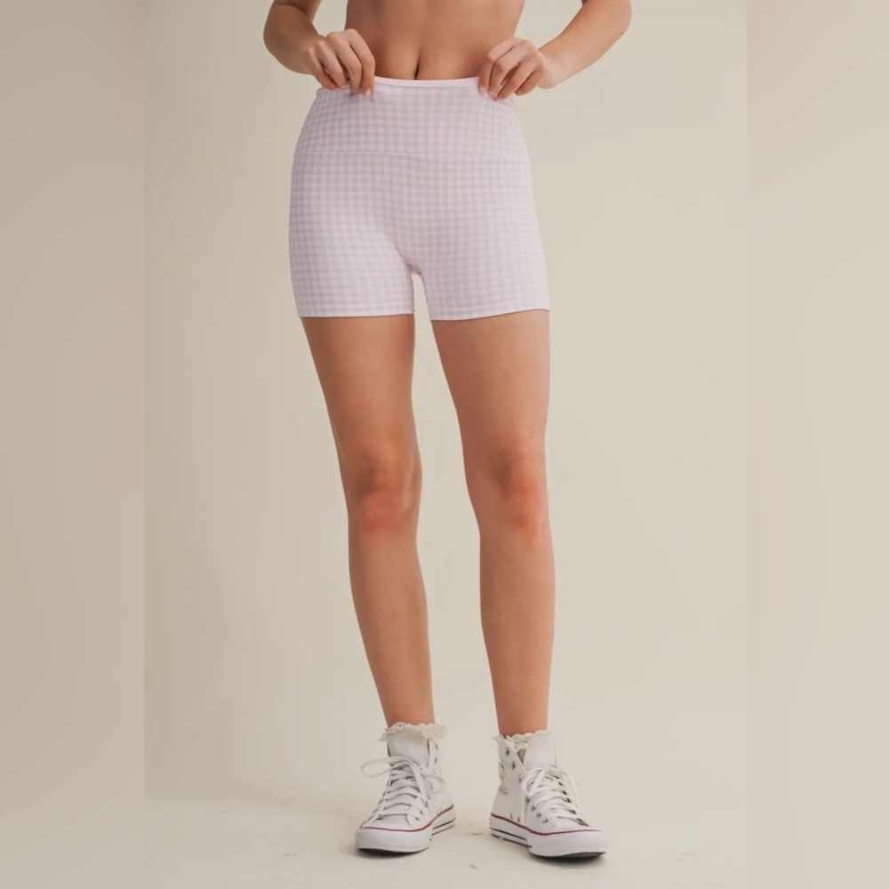 🆕🤍💗BABY PINK GINGHAM SHORTS